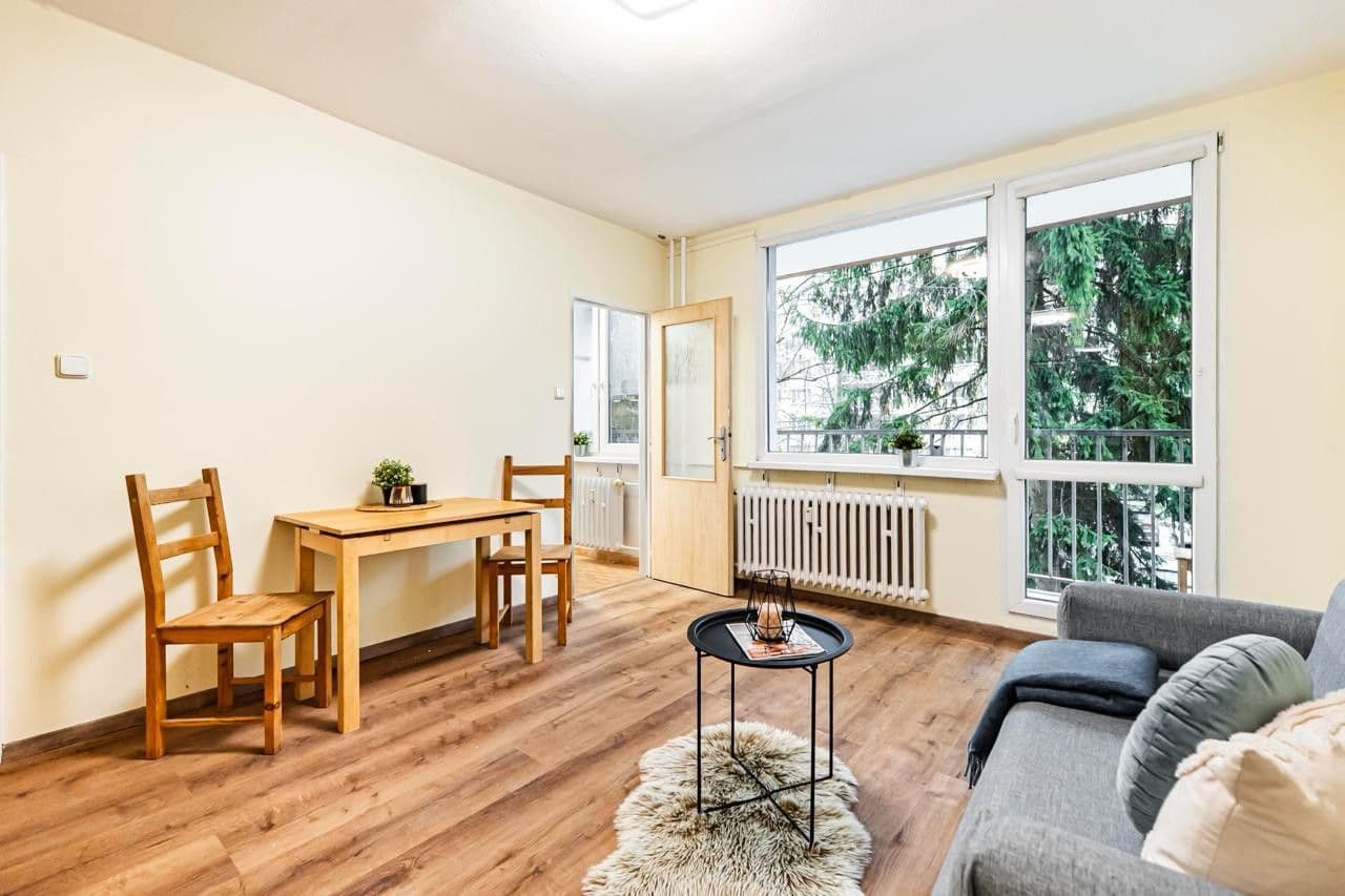 Prenájom bytu 1-izbový 35 m², Varnsdorfská, Praha, Praha Prenájom bytu 1-izbový 35 m², Varnsdorfská, Praha, Praha