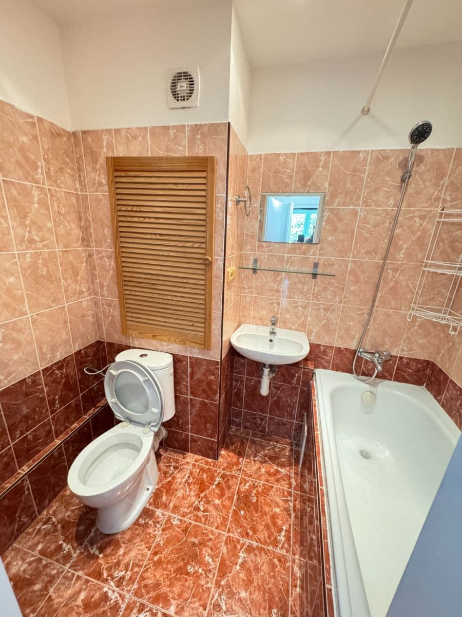 Prenájom bytu 1-izbový 35 m², Varnsdorfská, Praha, Praha Prenájom bytu 1-izbový 35 m², Varnsdorfská, Praha, Praha
