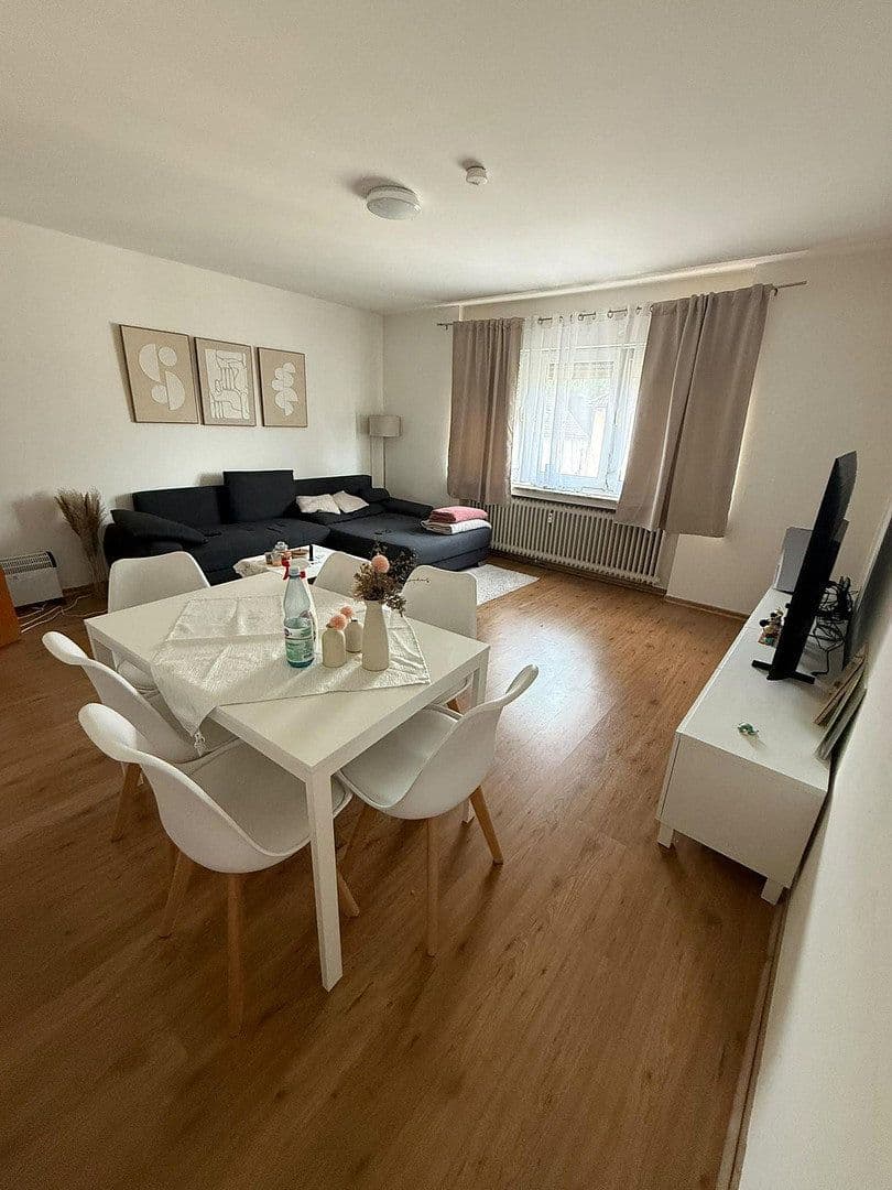 Prenájom bytu 2-izbový 68 m², Wupperstraße 54, Solingen, Severné Porýnie - Westfálsko Prenájom bytu 2-izbový 68 m², Wupperstraße 54, Solingen, Severné Porýnie - Westfálsko