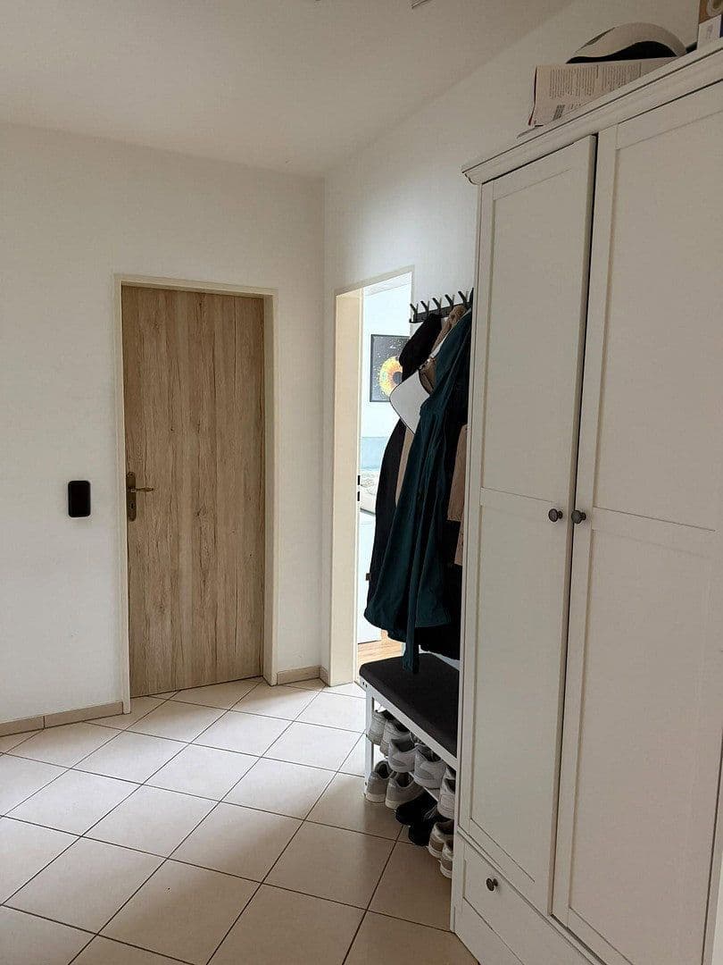 Prenájom bytu 2-izbový 68 m², Wupperstraße 54, Solingen, Severné Porýnie - Westfálsko Prenájom bytu 2-izbový 68 m², Wupperstraße 54, Solingen, Severné Porýnie - Westfálsko