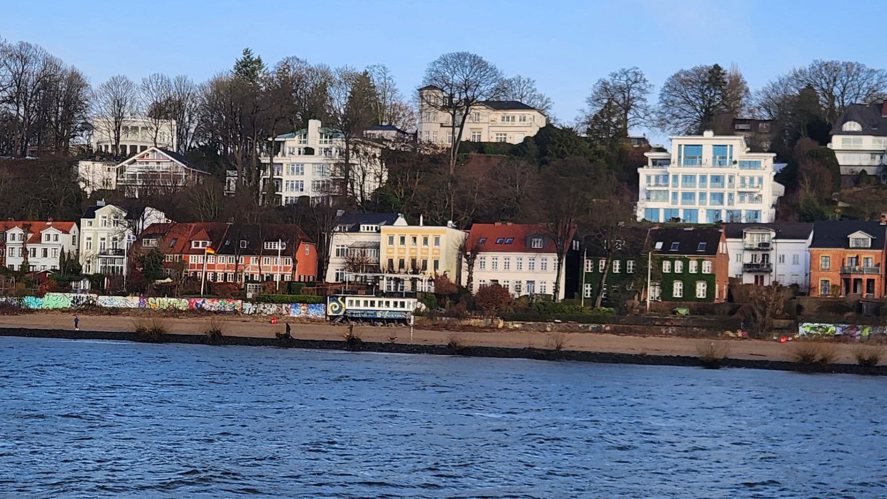 Prenájom bytu 3-izbový 80 m², Hamburg, Hamburg Prenájom bytu 3-izbový 80 m², Hamburg, Hamburg