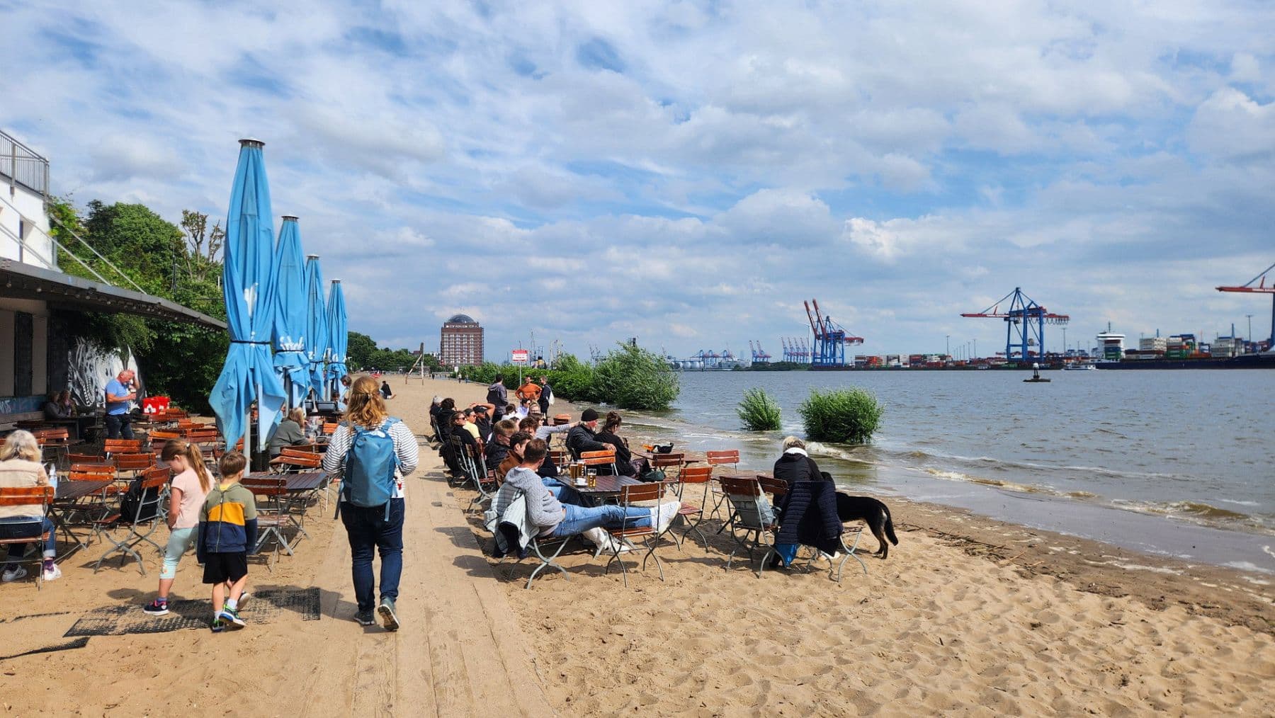 Prenájom bytu 3-izbový 80 m², Hamburg, Hamburg Prenájom bytu 3-izbový 80 m², Hamburg, Hamburg