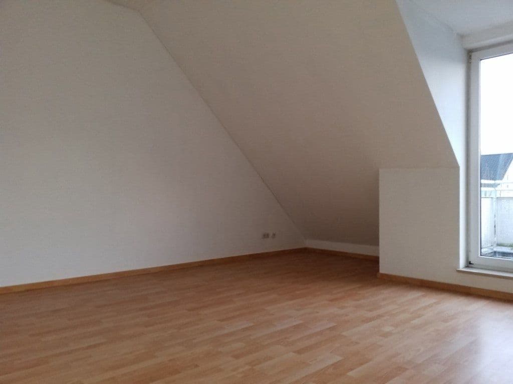 Prenájom bytu 2-izbový 53 m², Kirchstraße 15, Zwickau, Sasko Prenájom bytu 2-izbový 53 m², Kirchstraße 15, Zwickau, Sasko