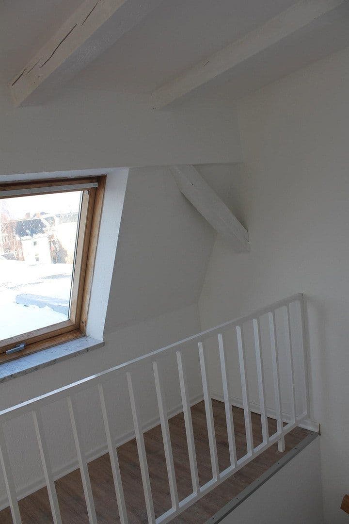 Prenájom bytu 4-izbový 107 m², Friedrich-Engels-Straße 49, Zwickau, Sasko Prenájom bytu 4-izbový 107 m², Friedrich-Engels-Straße 49, Zwickau, Sasko