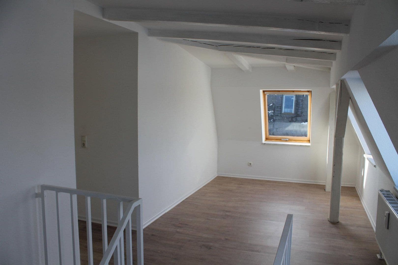 Prenájom bytu 4-izbový 107 m², Friedrich-Engels-Straße 49, Zwickau, Sasko Prenájom bytu 4-izbový 107 m², Friedrich-Engels-Straße 49, Zwickau, Sasko