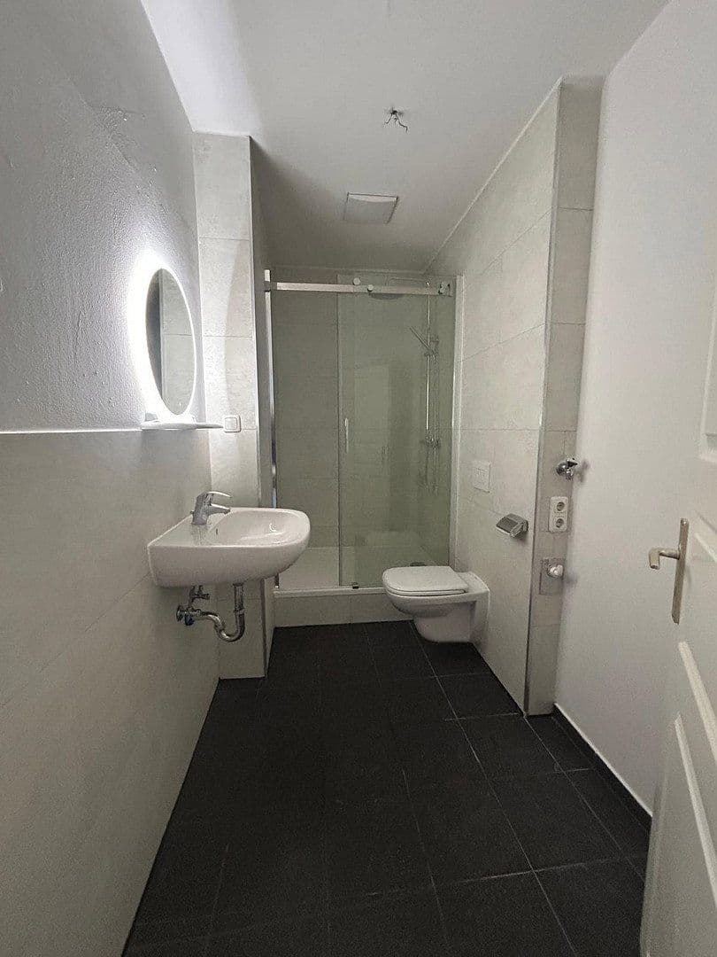 Prenájom bytu 5-izbový 150 m², Paracelsusstraße 2c, Halle (Saale), Sasko-Anhaltsko Prenájom bytu 5-izbový 150 m², Paracelsusstraße 2c, Halle (Saale), Sasko-Anhaltsko