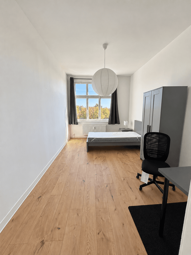 Prenájom bytu 5-izbový 150 m², Paracelsusstraße 2c, Halle (Saale), Sasko-Anhaltsko Prenájom bytu 5-izbový 150 m², Paracelsusstraße 2c, Halle (Saale), Sasko-Anhaltsko