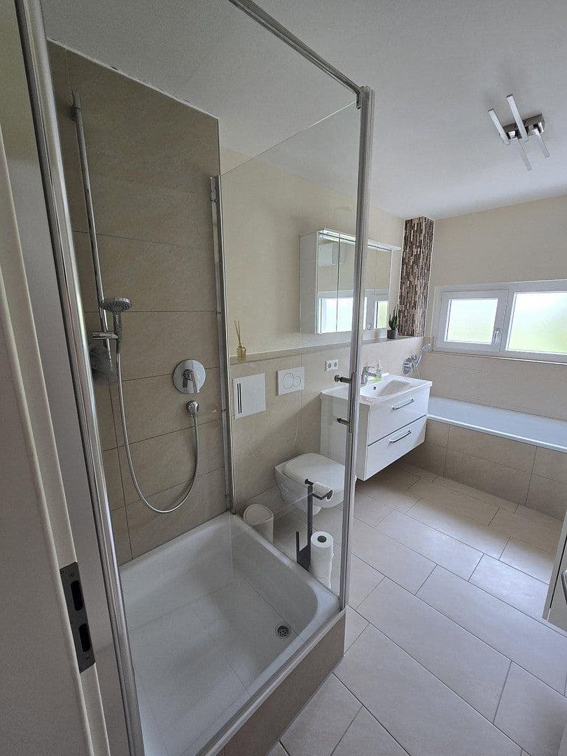Predaj domu 140 m², pozemok 150 m², Hemmingen, Bádensko-Wurttembersko Predaj domu 140 m², pozemok 150 m², Hemmingen, Bádensko-Wurttembersko
