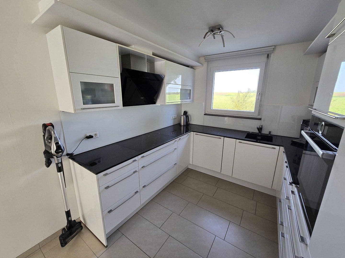Predaj domu 140 m², pozemok 150 m², Hemmingen, Bádensko-Wurttembersko Predaj domu 140 m², pozemok 150 m², Hemmingen, Bádensko-Wurttembersko