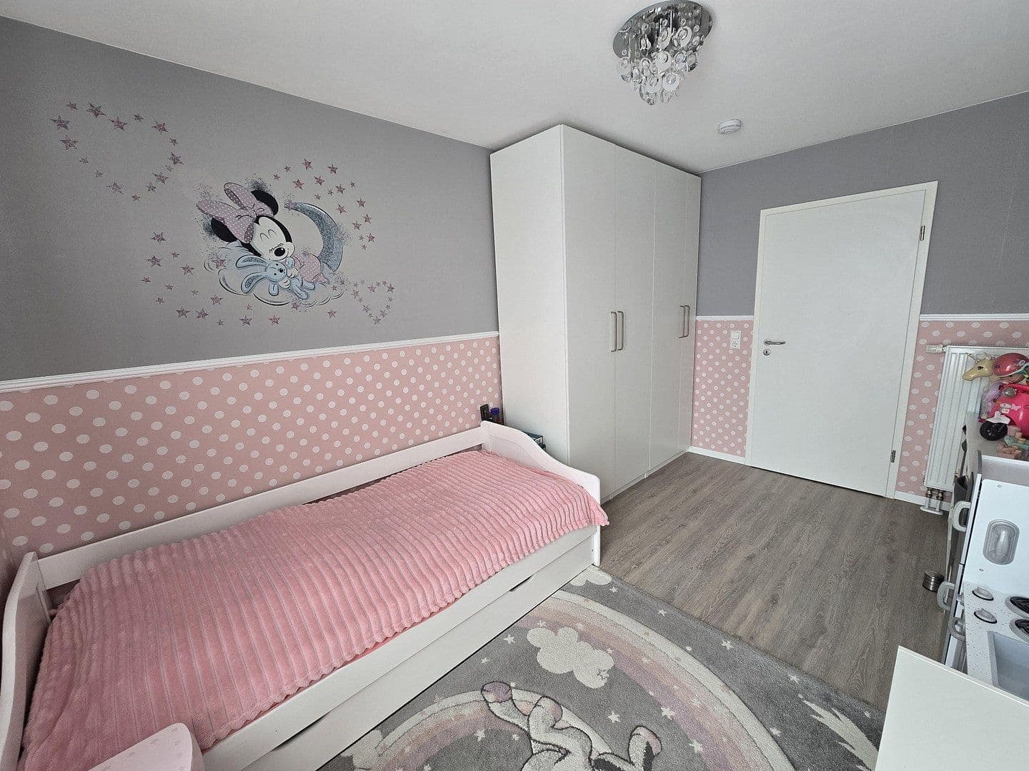Predaj domu 140 m², pozemok 150 m², Hemmingen, Bádensko-Wurttembersko Predaj domu 140 m², pozemok 150 m², Hemmingen, Bádensko-Wurttembersko