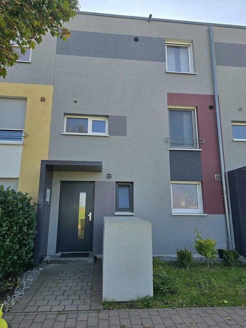 Predaj domu 140 m², pozemok 150 m², Hemmingen, Bádensko-Wurttembersko Predaj domu 140 m², pozemok 150 m², Hemmingen, Bádensko-Wurttembersko