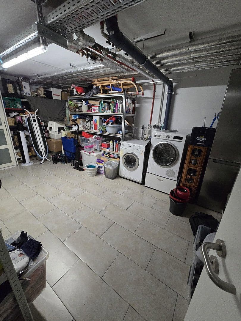 Predaj domu 140 m², pozemok 150 m², Hemmingen, Bádensko-Wurttembersko Predaj domu 140 m², pozemok 150 m², Hemmingen, Bádensko-Wurttembersko