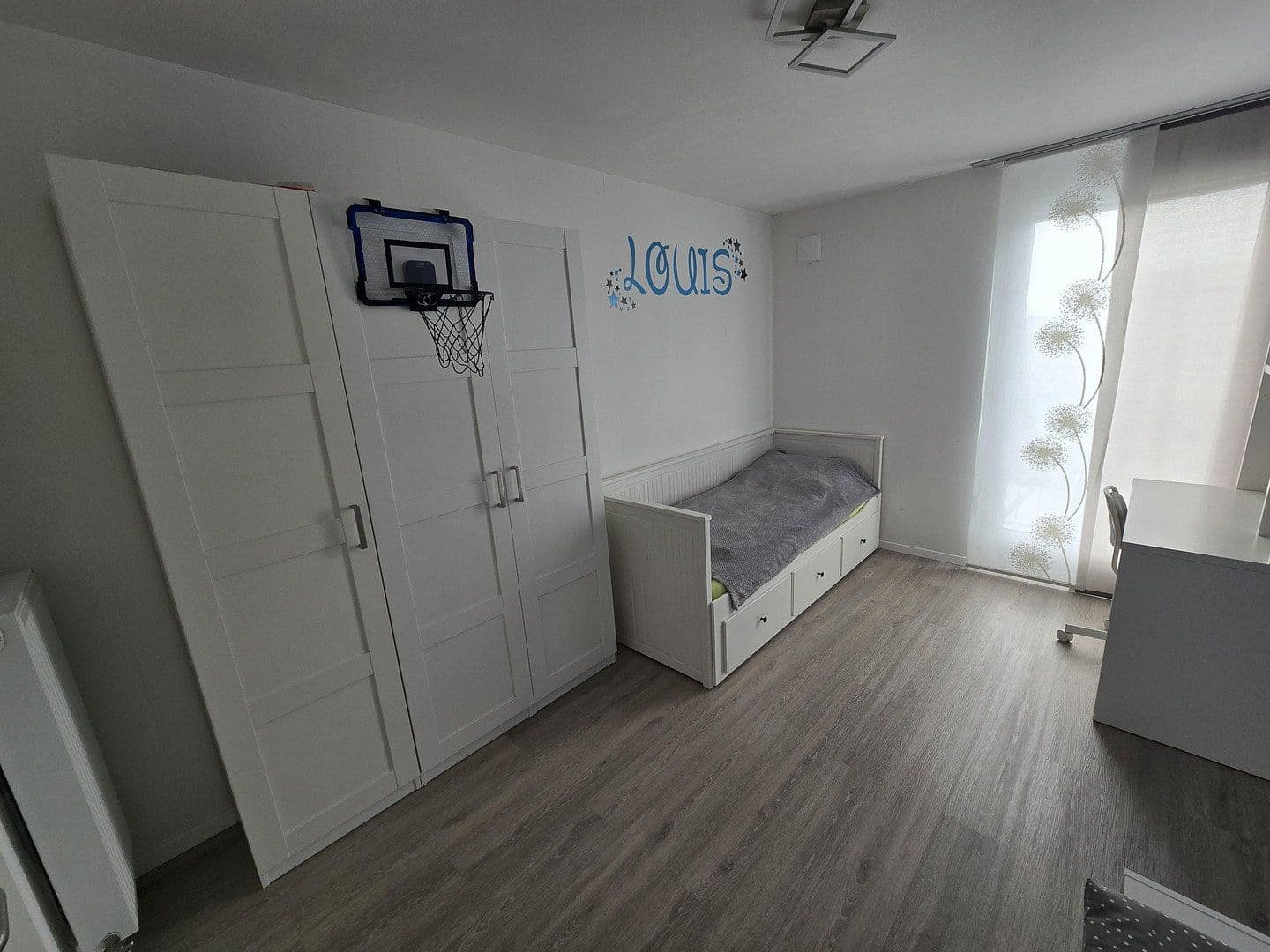 Predaj domu 140 m², pozemok 150 m², Hemmingen, Bádensko-Wurttembersko Predaj domu 140 m², pozemok 150 m², Hemmingen, Bádensko-Wurttembersko