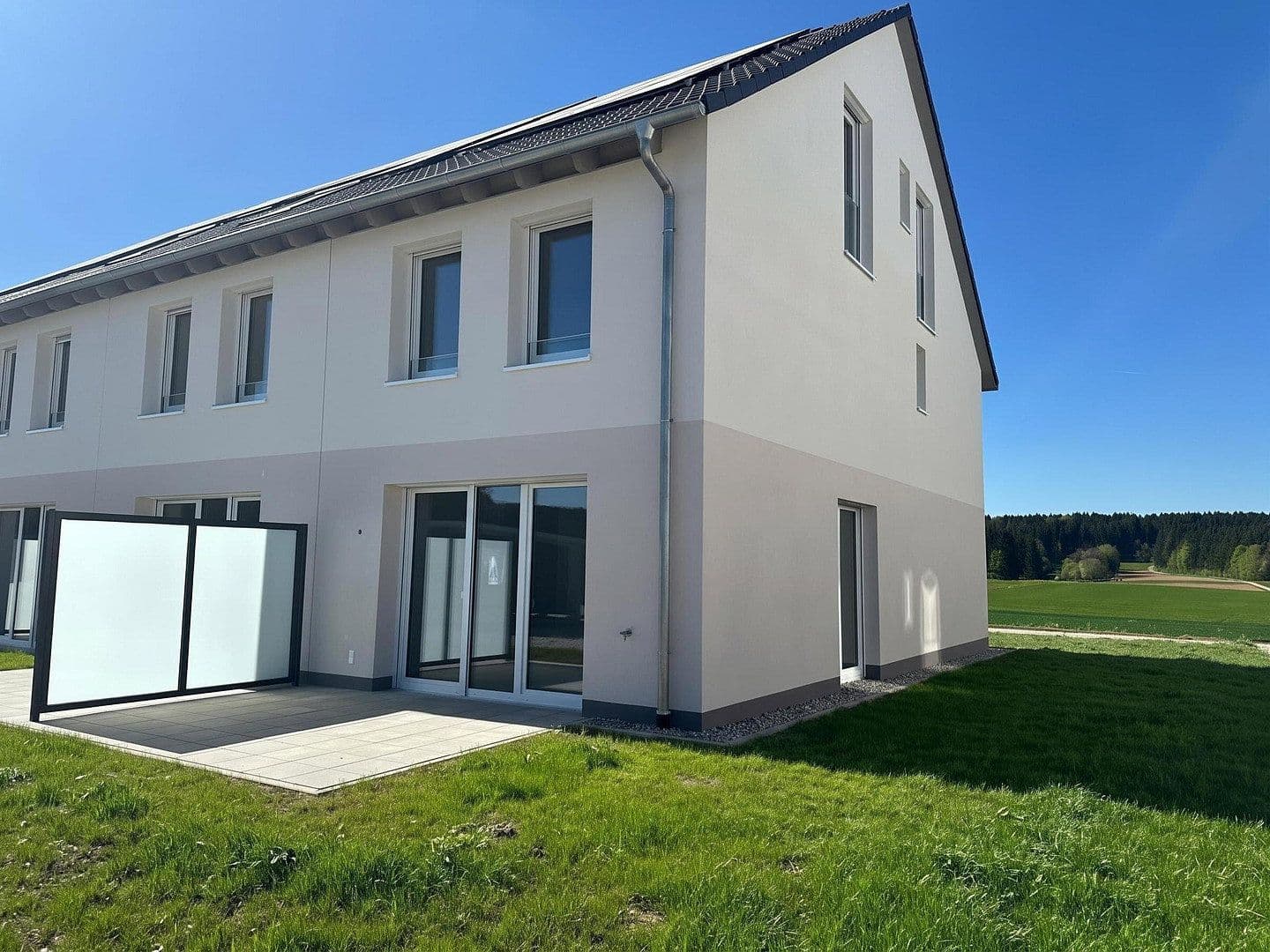 Prenájom domu 137 m², pozemok 160 m², Leonberger Str. 32, Villingen-Schwenningen, Bádensko-Wurttembersko Prenájom domu 137 m², pozemok 160 m², Leonberger Str. 32, Villingen-Schwenningen, Bádensko-Wurttembersko