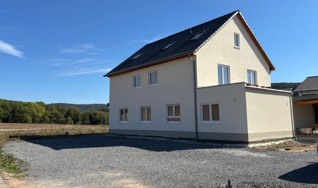 Prenájom bytu 2-izbový 60 m², Oberschwarzach, Bavorsko Prenájom bytu 2-izbový 60 m², Oberschwarzach, Bavorsko