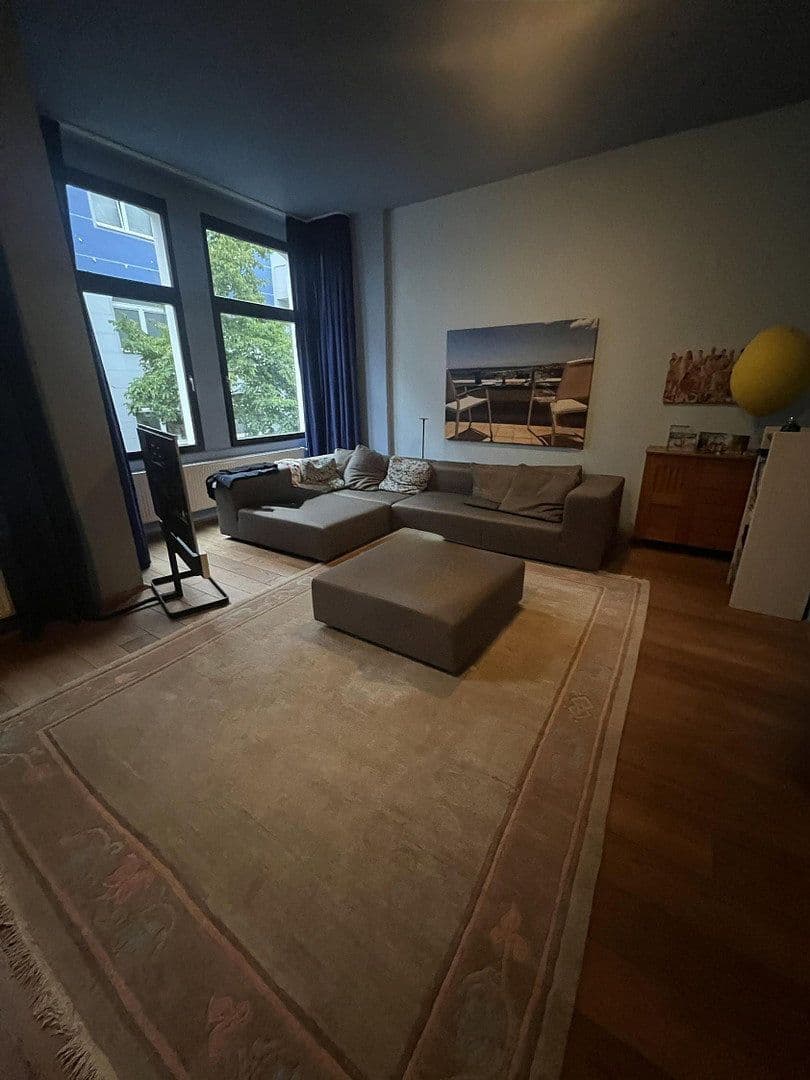 Prenájom bytu 2-izbový 73 m², Köln, Severné Porýnie - Westfálsko Prenájom bytu 2-izbový 73 m², Köln, Severné Porýnie - Westfálsko