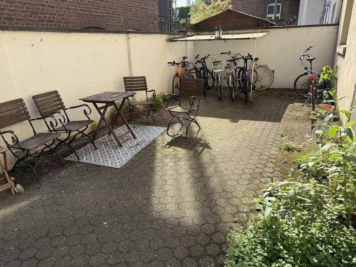Prenájom bytu 2-izbový 73 m², Köln, Severné Porýnie - Westfálsko Prenájom bytu 2-izbový 73 m², Köln, Severné Porýnie - Westfálsko