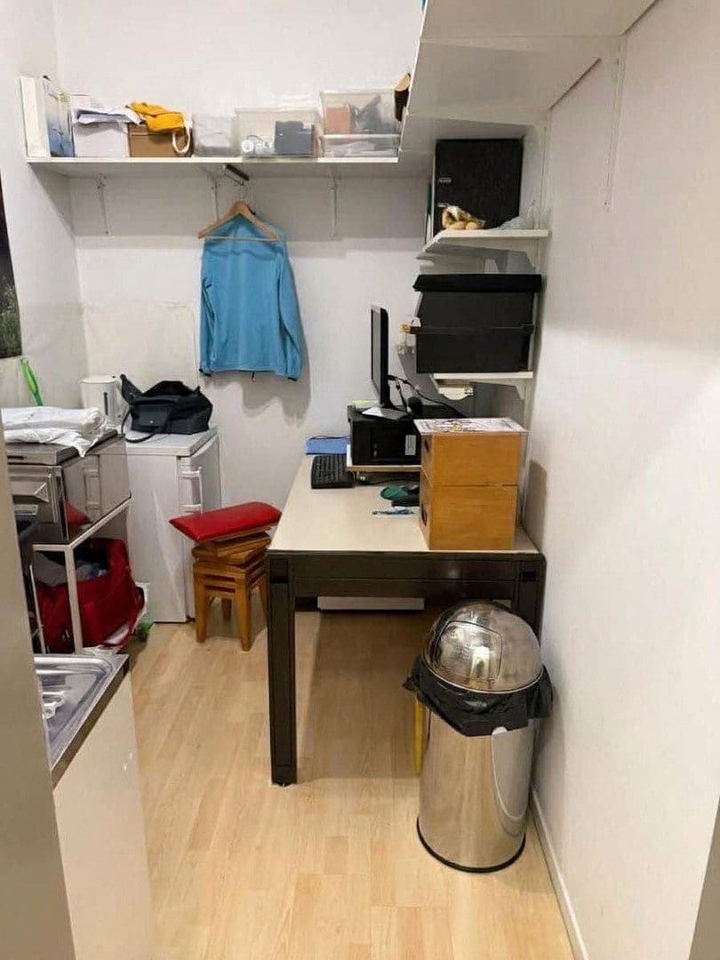 Prenájom kancelárie 45 m², München, Bavorsko Prenájom kancelárie 45 m², München, Bavorsko