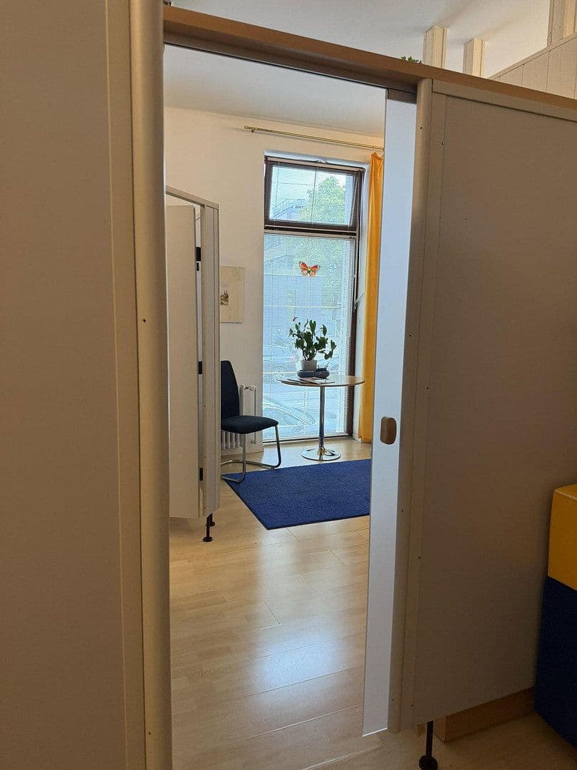 Prenájom kancelárie 45 m², München, Bavorsko Prenájom kancelárie 45 m², München, Bavorsko