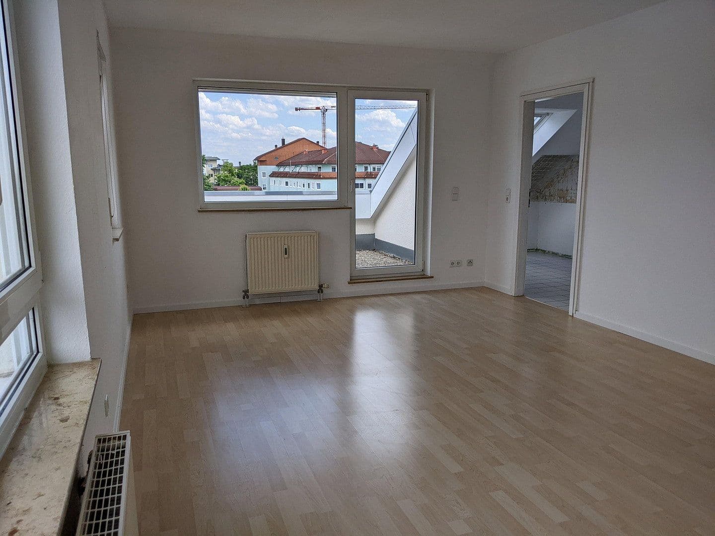 Prenájom bytu 3-izbový 68 m², Brühl, Bádensko-Wurttembersko Prenájom bytu 3-izbový 68 m², Brühl, Bádensko-Wurttembersko