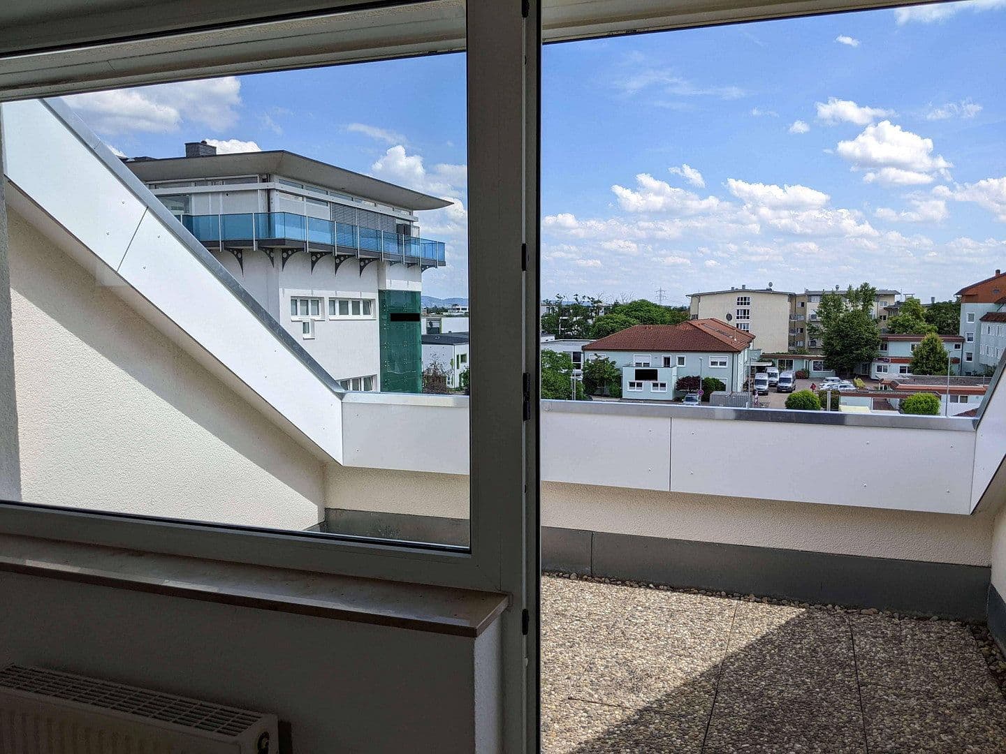 Prenájom bytu 3-izbový 68 m², Brühl, Bádensko-Wurttembersko Prenájom bytu 3-izbový 68 m², Brühl, Bádensko-Wurttembersko