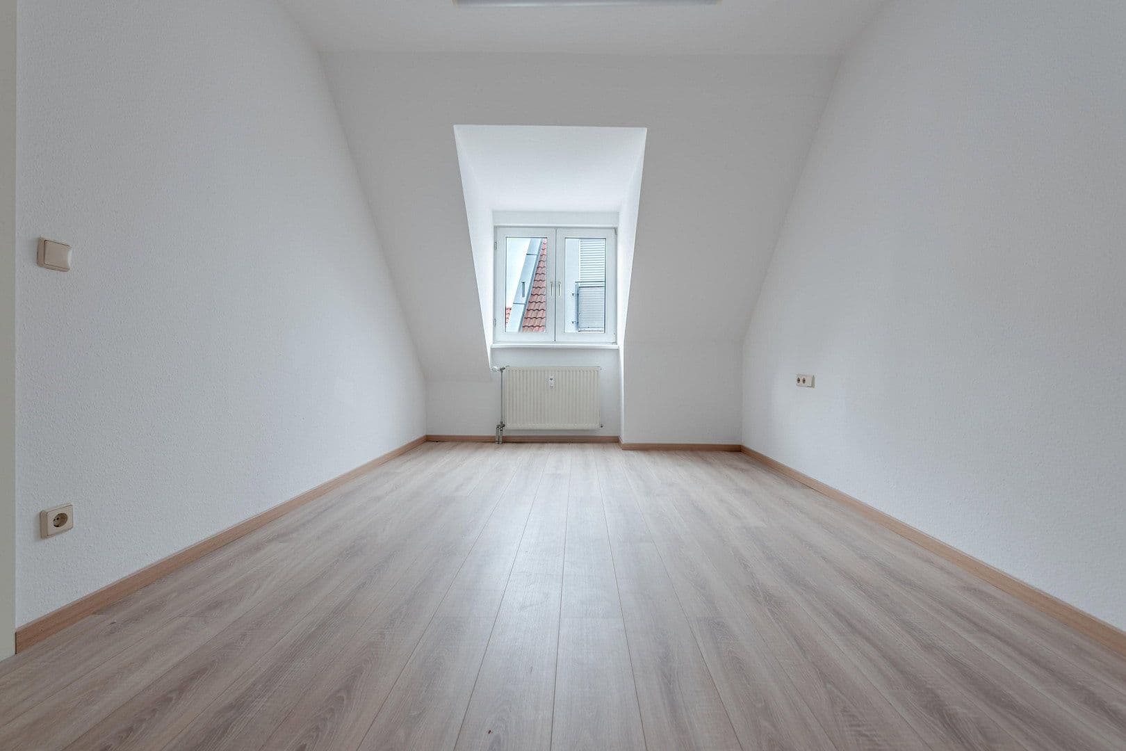 Prenájom bytu 4-izbový 118 m², Dalbergergasse 5, Bensheim, Hesensko Prenájom bytu 4-izbový 118 m², Dalbergergasse 5, Bensheim, Hesensko