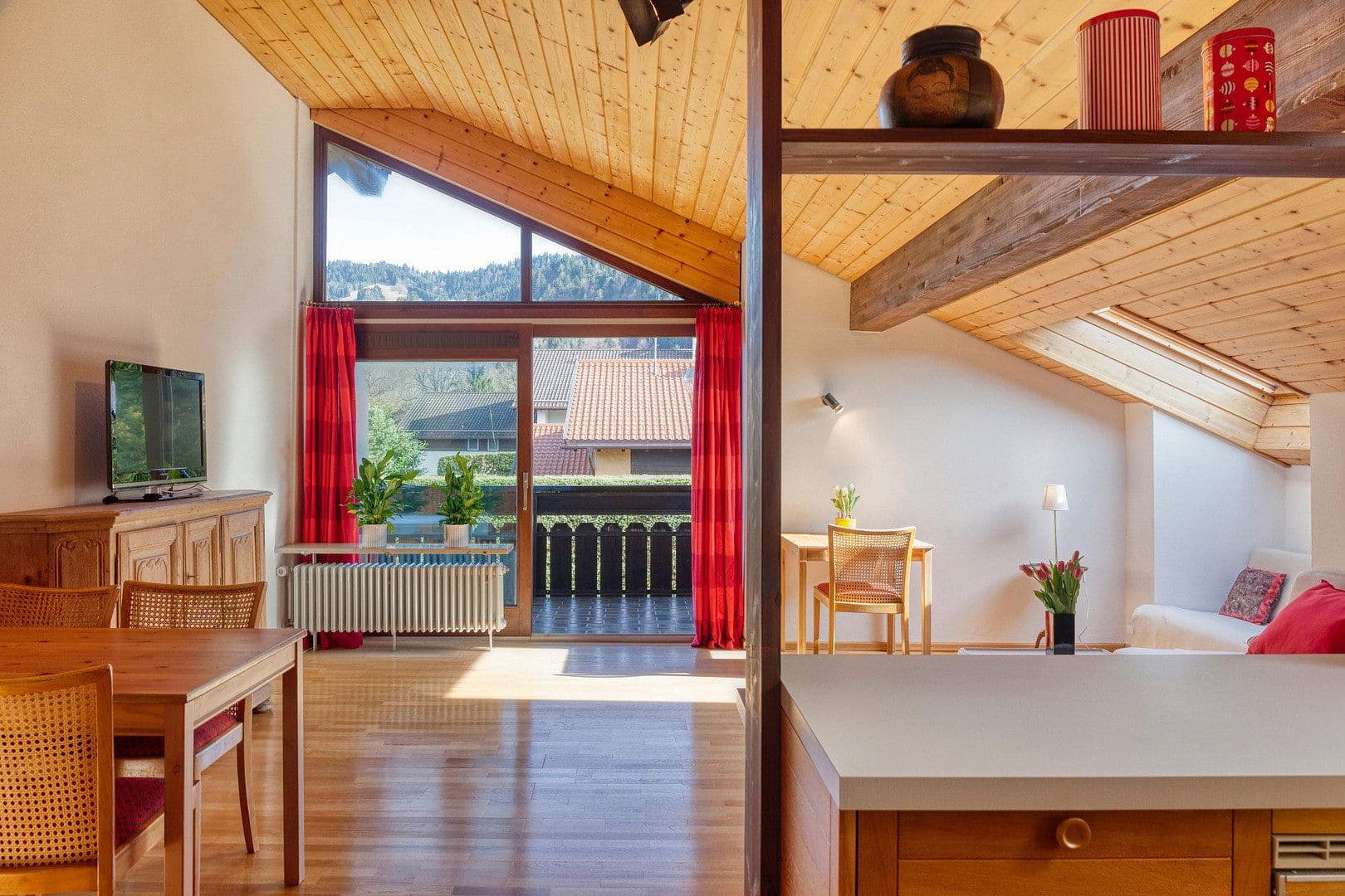 Predaj domu 277 m², pozemok 992 m², Garmisch-Partenkirchen, Bavorsko Predaj domu 277 m², pozemok 992 m², Garmisch-Partenkirchen, Bavorsko