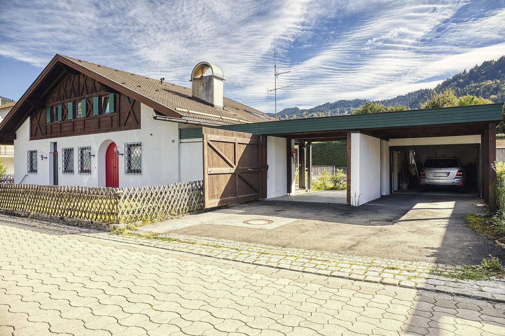 Predaj domu 277 m², pozemok 992 m², Garmisch-Partenkirchen, Bavorsko Predaj domu 277 m², pozemok 992 m², Garmisch-Partenkirchen, Bavorsko