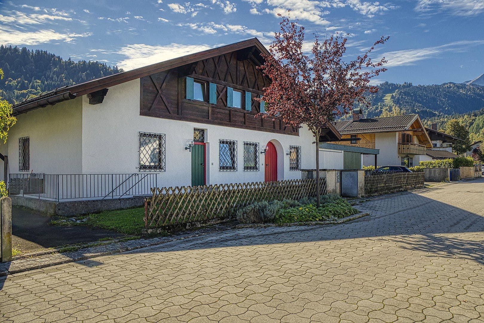Predaj domu 277 m², pozemok 992 m², Garmisch-Partenkirchen, Bavorsko Predaj domu 277 m², pozemok 992 m², Garmisch-Partenkirchen, Bavorsko