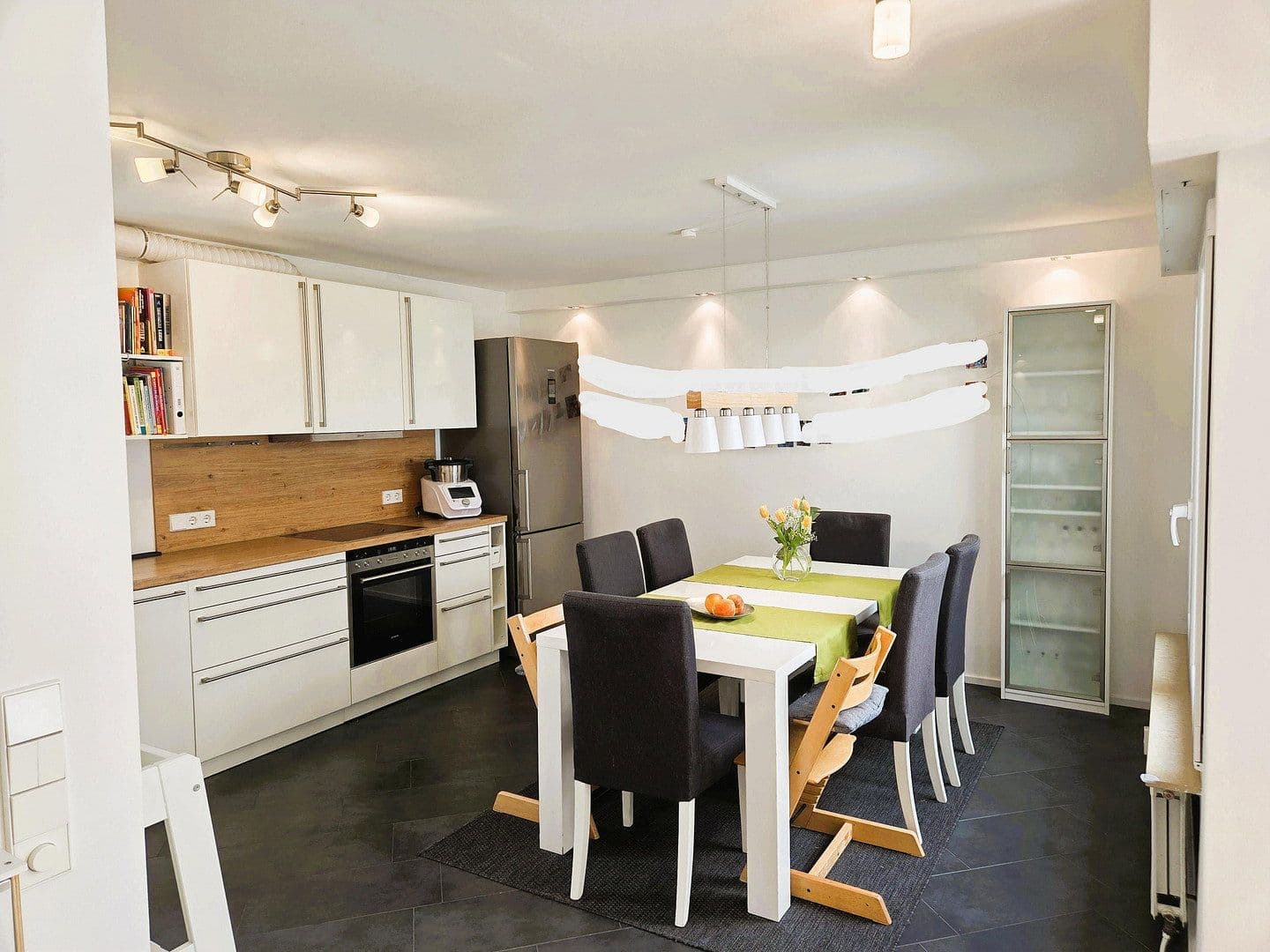Predaj bytu 5-izbový 161 m², Besigheim, Bádensko-Wurttembersko Predaj bytu 5-izbový 161 m², Besigheim, Bádensko-Wurttembersko