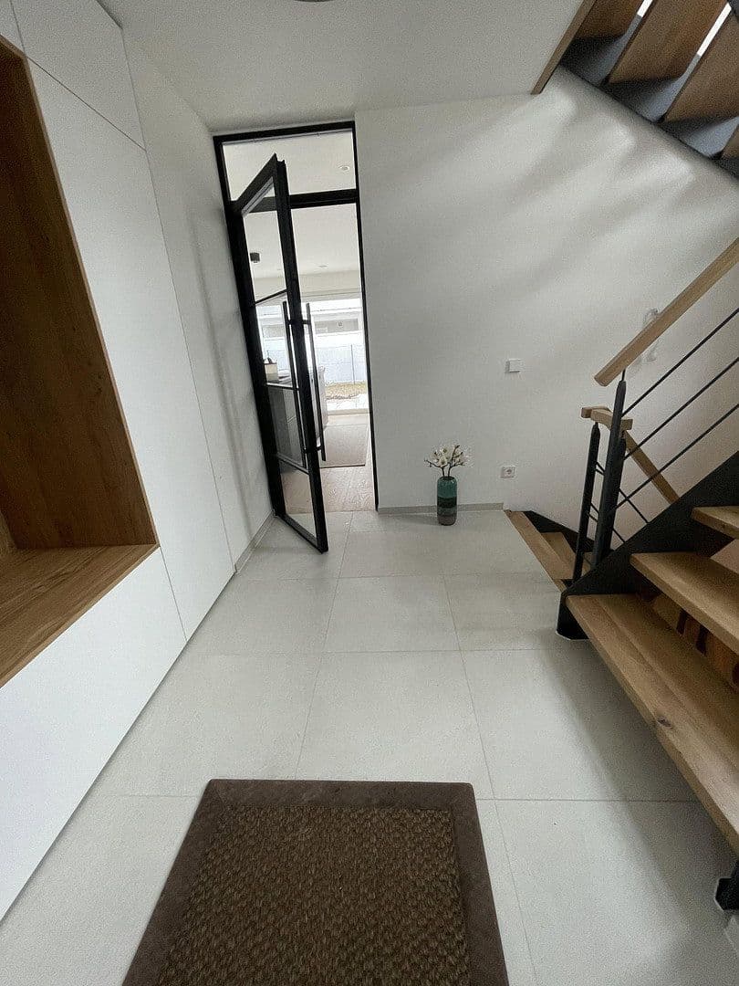 Predaj domu 155 m², pozemok 400 m², Gistlstrasse 42, Pullach, Bavorsko Predaj domu 155 m², pozemok 400 m², Gistlstrasse 42, Pullach, Bavorsko