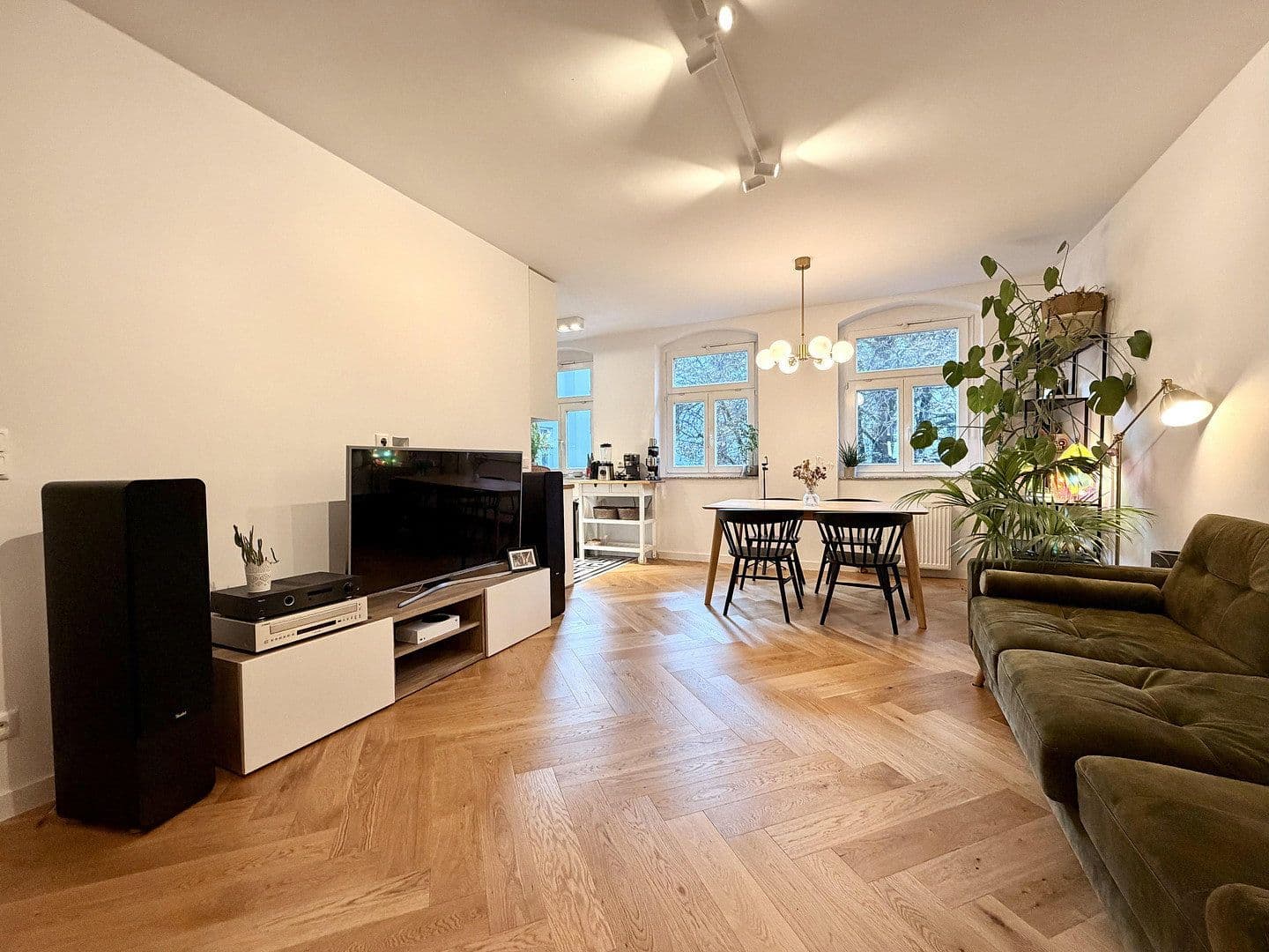 Predaj bytu 2-izbový 62 m², Mainzer Str. 18, Berlin, Berlín Predaj bytu 2-izbový 62 m², Mainzer Str. 18, Berlin, Berlín