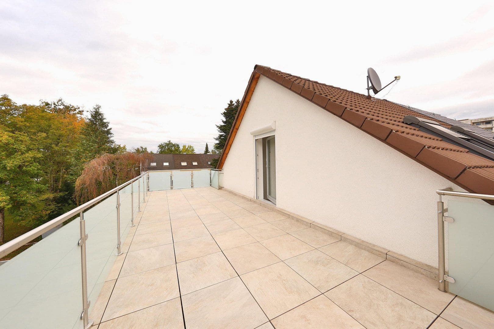 Predaj domu 205 m², pozemok 500 m², Hainbuchen Str. 18, Taufkirchen, Bavorsko Predaj domu 205 m², pozemok 500 m², Hainbuchen Str. 18, Taufkirchen, Bavorsko