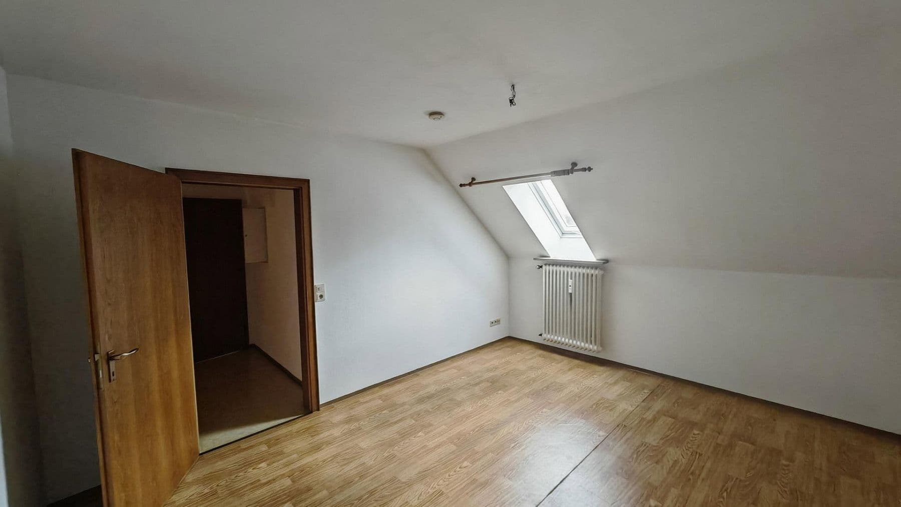 Prenájom bytu 2-izbový 60 m², Bahnhofstr. 24, Oberviechtach, Bavorsko Prenájom bytu 2-izbový 60 m², Bahnhofstr. 24, Oberviechtach, Bavorsko