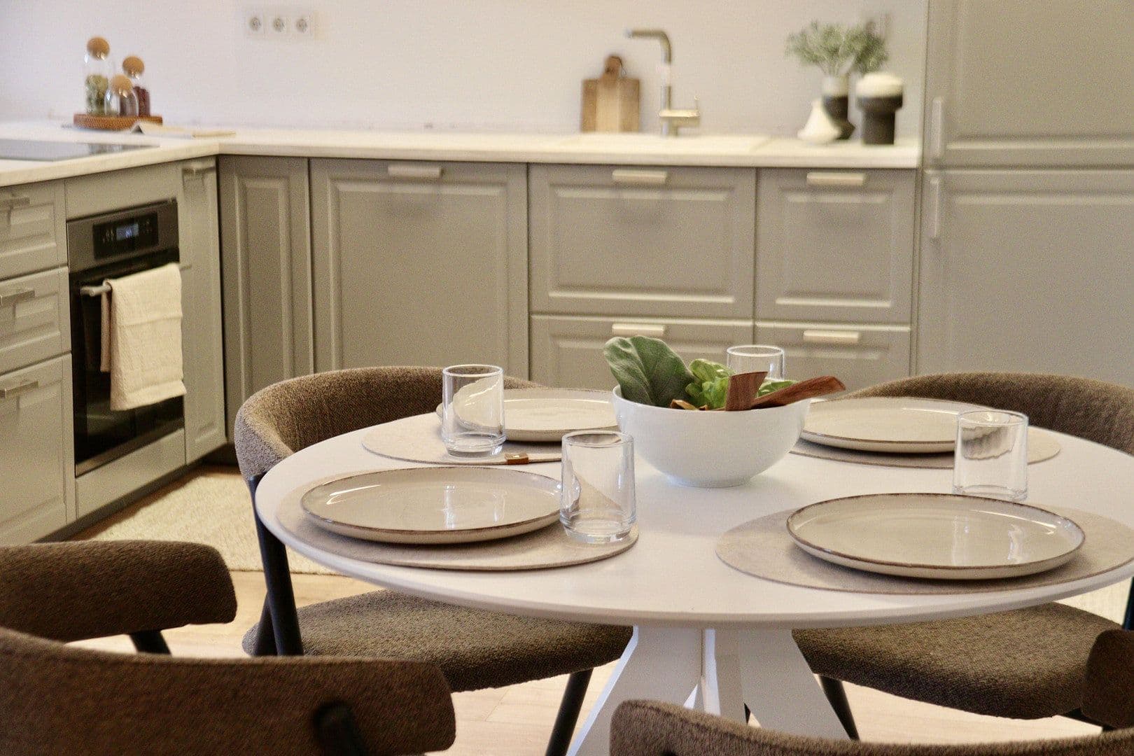 Prenájom bytu 2-izbový 67 m², Berlinickestraße 2, Berlin Steglitz, Berlín Prenájom bytu 2-izbový 67 m², Berlinickestraße 2, Berlin Steglitz, Berlín