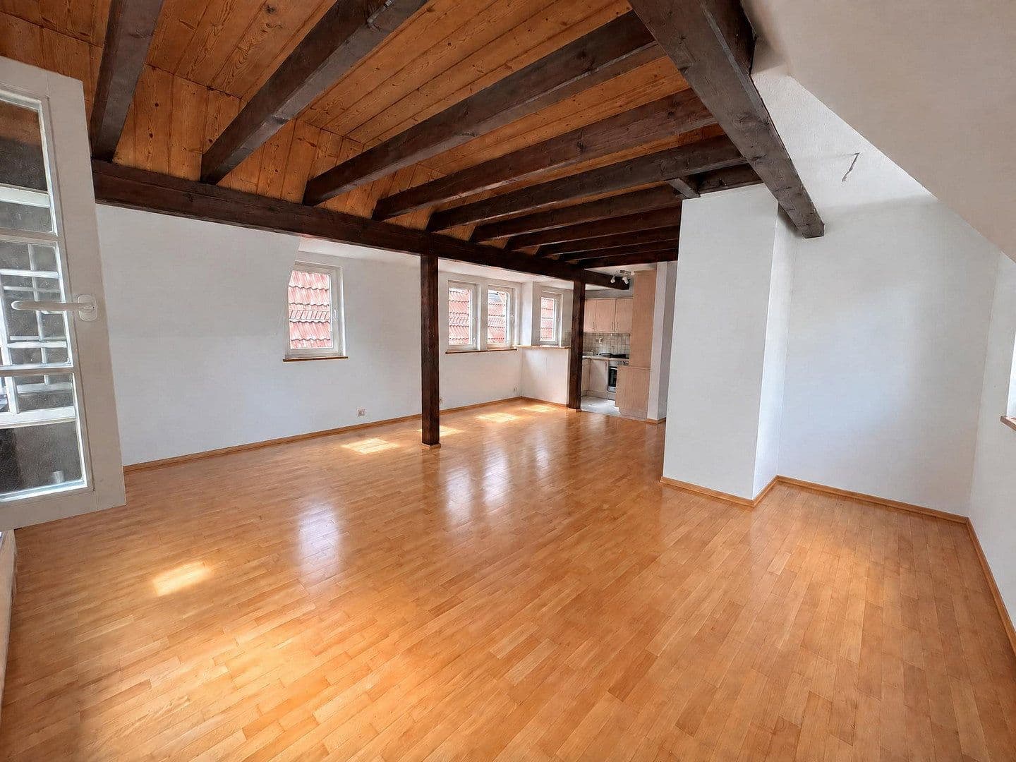 Prenájom bytu 3-izbový 73 m², Obere Holdergasse 4, Marbach am Neckar, Bádensko-Wurttembersko Prenájom bytu 3-izbový 73 m², Obere Holdergasse 4, Marbach am Neckar, Bádensko-Wurttembersko