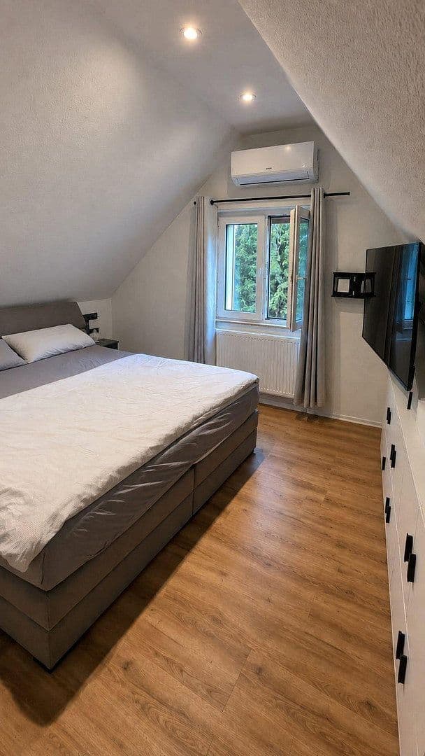 Predaj domu 200 m², pozemok 6.000 m², Münchhausen, Hesensko Predaj domu 200 m², pozemok 6.000 m², Münchhausen, Hesensko