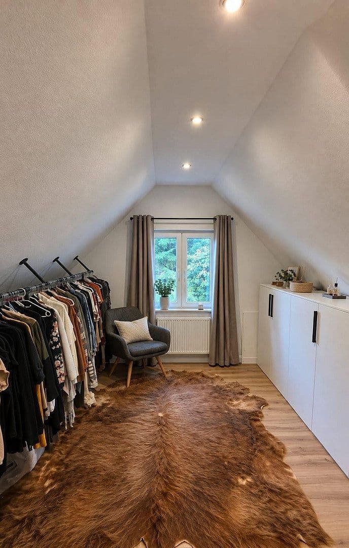 Predaj domu 200 m², pozemok 6.000 m², Münchhausen, Hesensko Predaj domu 200 m², pozemok 6.000 m², Münchhausen, Hesensko