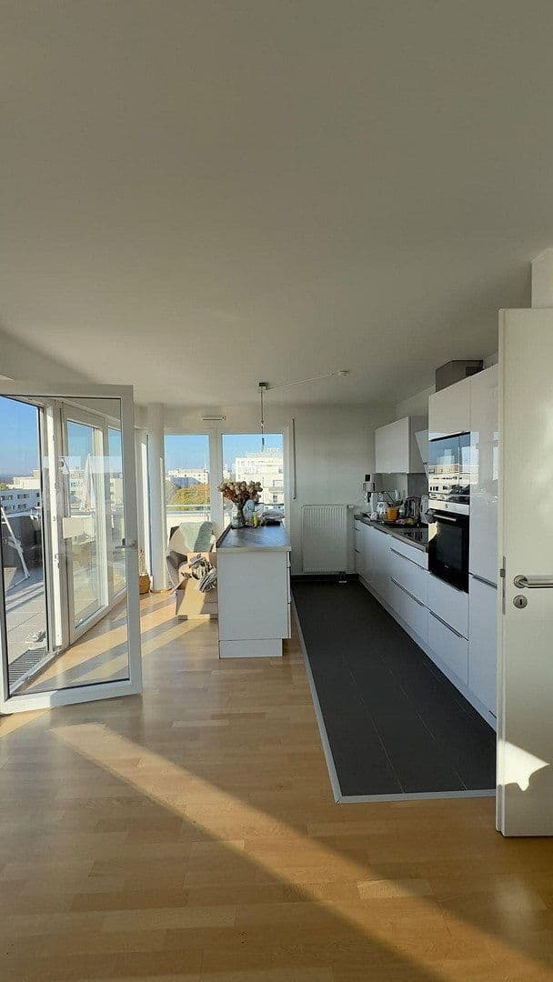 Prenájom bytu 3-izbový 95 m², Aristide-Briand-Str. 12, Herzogenaurach, Bavorsko Prenájom bytu 3-izbový 95 m², Aristide-Briand-Str. 12, Herzogenaurach, Bavorsko