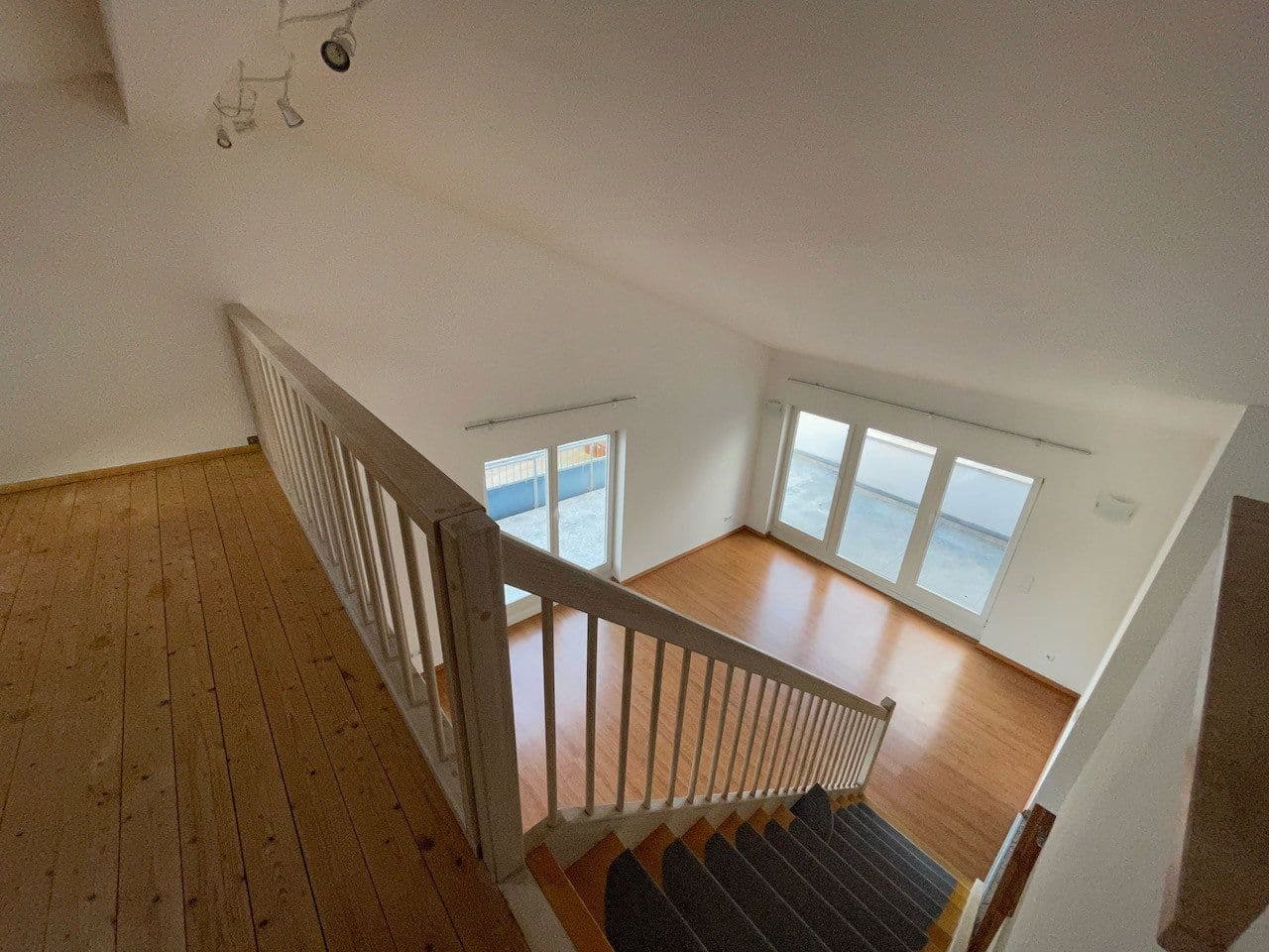 Prenájom bytu 4-izbový 104 m², Hattersheim am Main, Hesensko Prenájom bytu 4-izbový 104 m², Hattersheim am Main, Hesensko