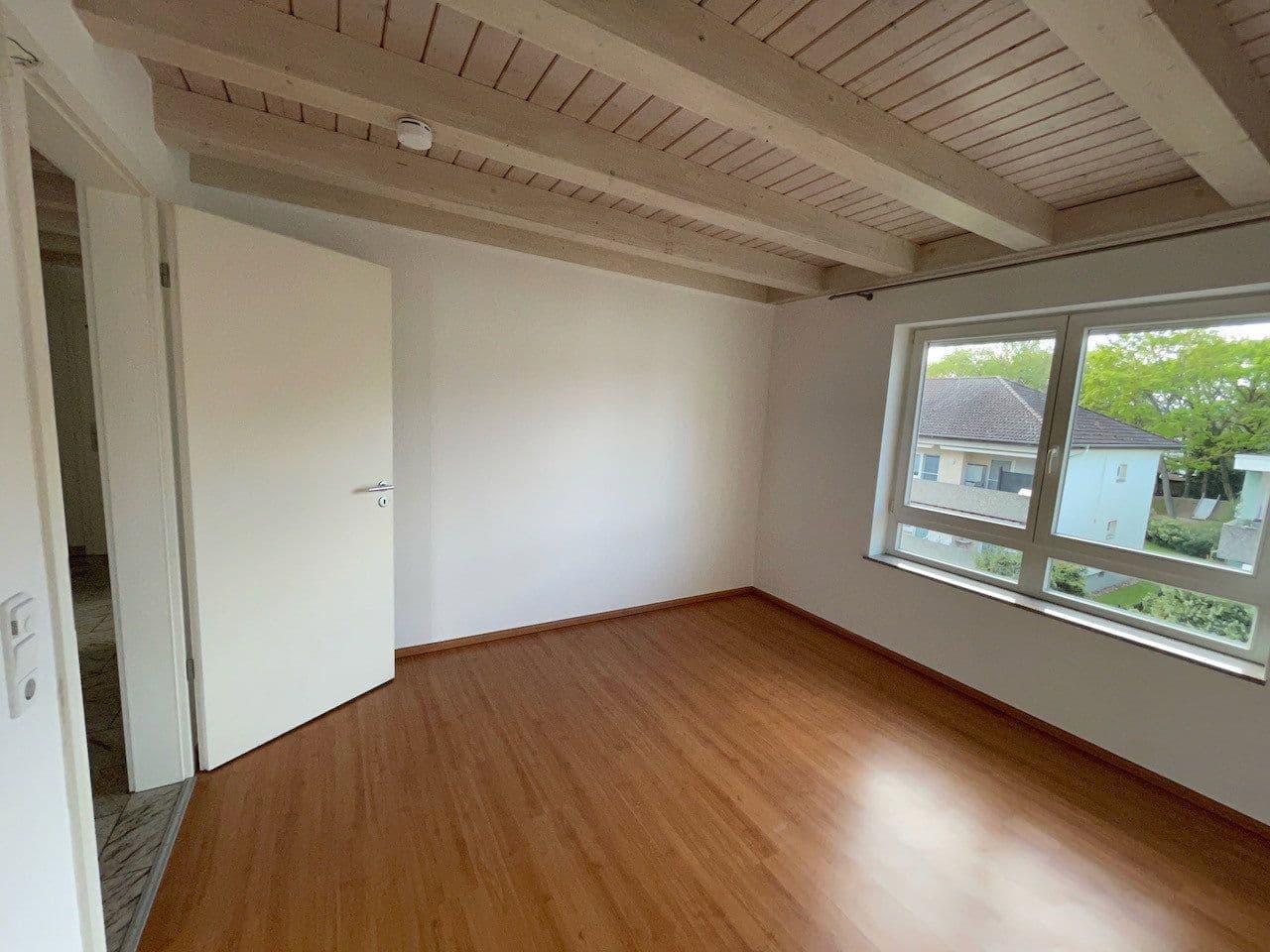 Prenájom bytu 4-izbový 104 m², Hattersheim am Main, Hesensko Prenájom bytu 4-izbový 104 m², Hattersheim am Main, Hesensko