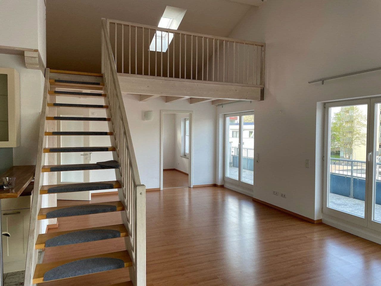 Prenájom bytu 4-izbový 104 m², Hattersheim am Main, Hesensko Prenájom bytu 4-izbový 104 m², Hattersheim am Main, Hesensko