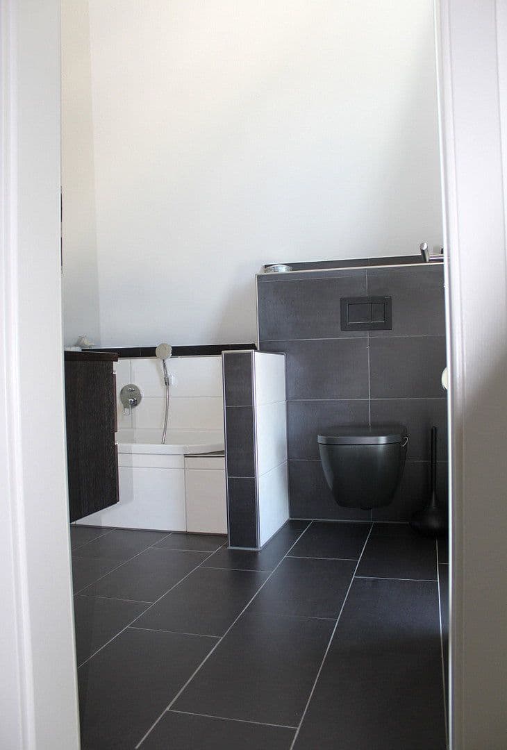 Predaj domu 206 m², pozemok 490 m², Rheinau, Bádensko-Wurttembersko Predaj domu 206 m², pozemok 490 m², Rheinau, Bádensko-Wurttembersko