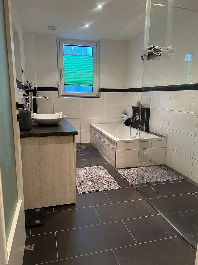 Predaj domu 206 m², pozemok 490 m², Rheinau, Bádensko-Wurttembersko Predaj domu 206 m², pozemok 490 m², Rheinau, Bádensko-Wurttembersko