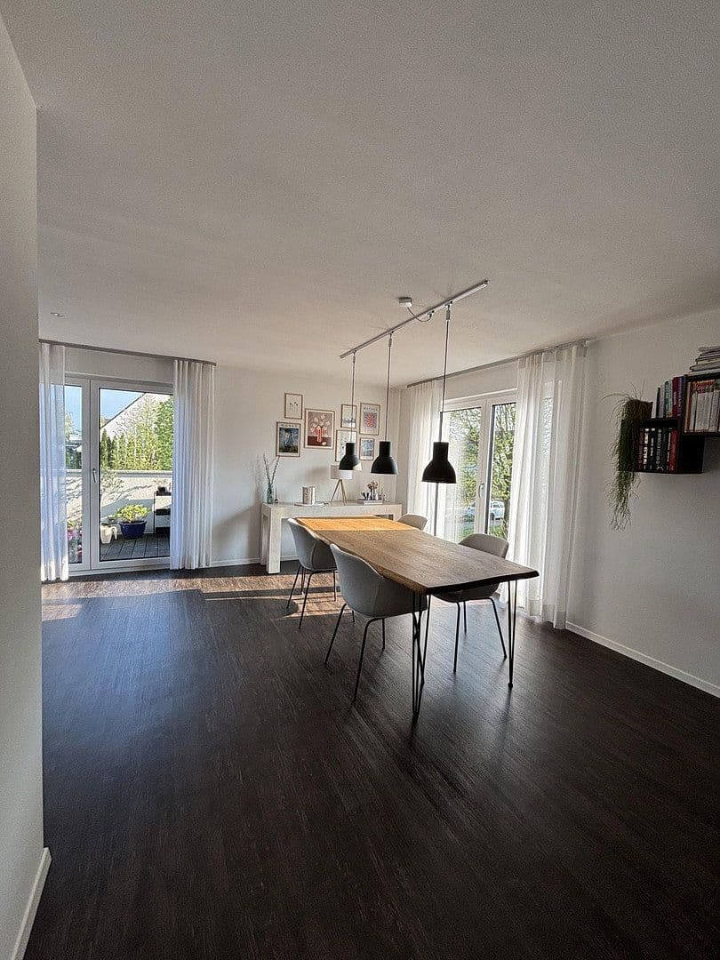Predaj domu 206 m², pozemok 490 m², Rheinau, Bádensko-Wurttembersko Predaj domu 206 m², pozemok 490 m², Rheinau, Bádensko-Wurttembersko