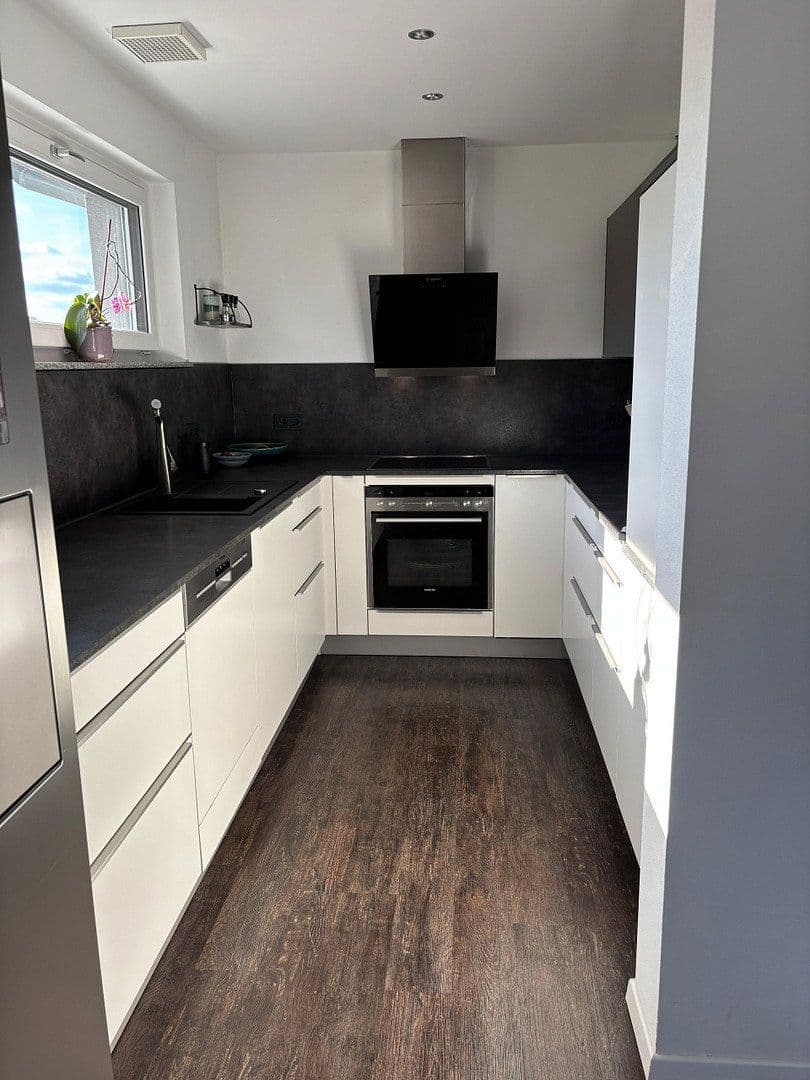 Predaj domu 206 m², pozemok 490 m², Rheinau, Bádensko-Wurttembersko Predaj domu 206 m², pozemok 490 m², Rheinau, Bádensko-Wurttembersko