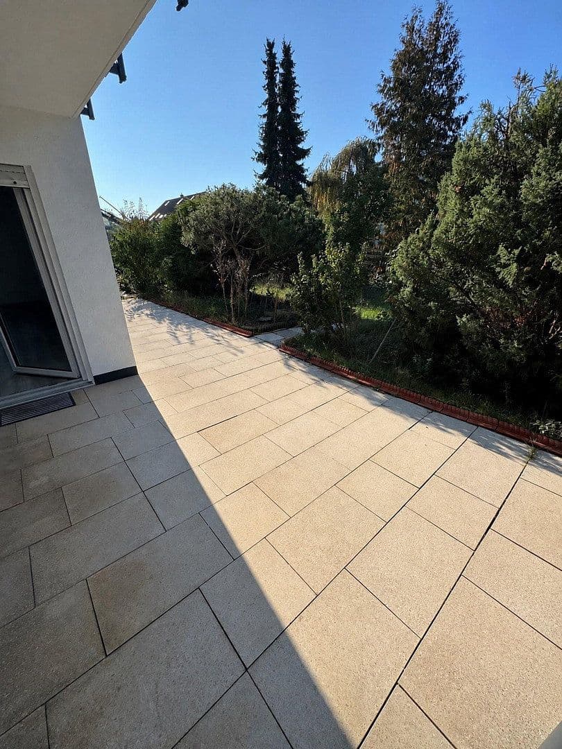 Predaj domu 167 m², pozemok 694 m², Königsberger Strasse 31, Baiersdorf, Bavorsko Predaj domu 167 m², pozemok 694 m², Königsberger Strasse 31, Baiersdorf, Bavorsko