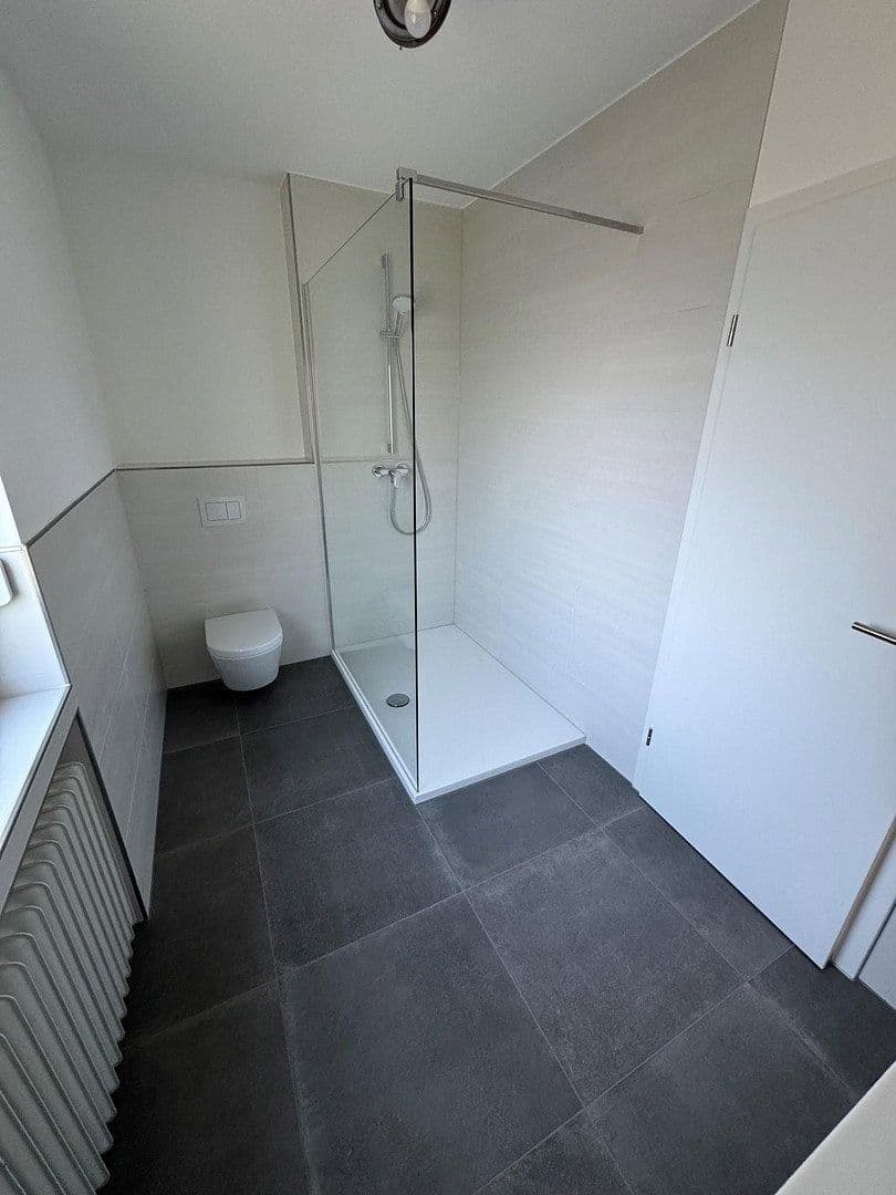 Predaj domu 167 m², pozemok 694 m², Königsberger Strasse 31, Baiersdorf, Bavorsko Predaj domu 167 m², pozemok 694 m², Königsberger Strasse 31, Baiersdorf, Bavorsko