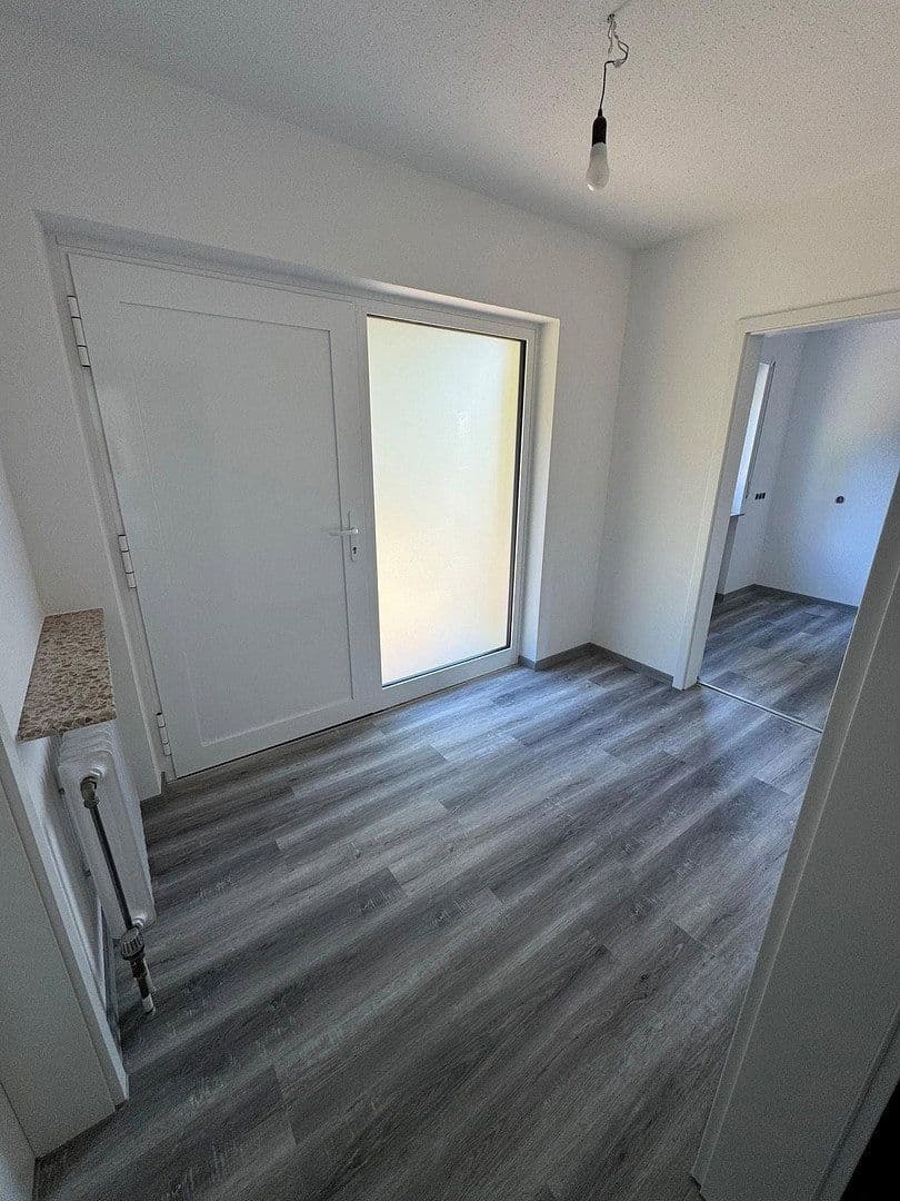 Predaj domu 167 m², pozemok 694 m², Königsberger Strasse 31, Baiersdorf, Bavorsko Predaj domu 167 m², pozemok 694 m², Königsberger Strasse 31, Baiersdorf, Bavorsko