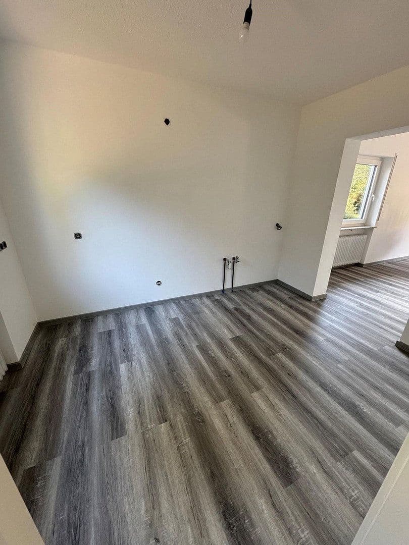 Predaj domu 167 m², pozemok 694 m², Königsberger Strasse 31, Baiersdorf, Bavorsko Predaj domu 167 m², pozemok 694 m², Königsberger Strasse 31, Baiersdorf, Bavorsko